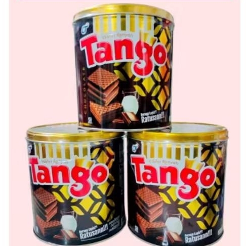 Tango Wafer Kaleng 1karton isi 6klg