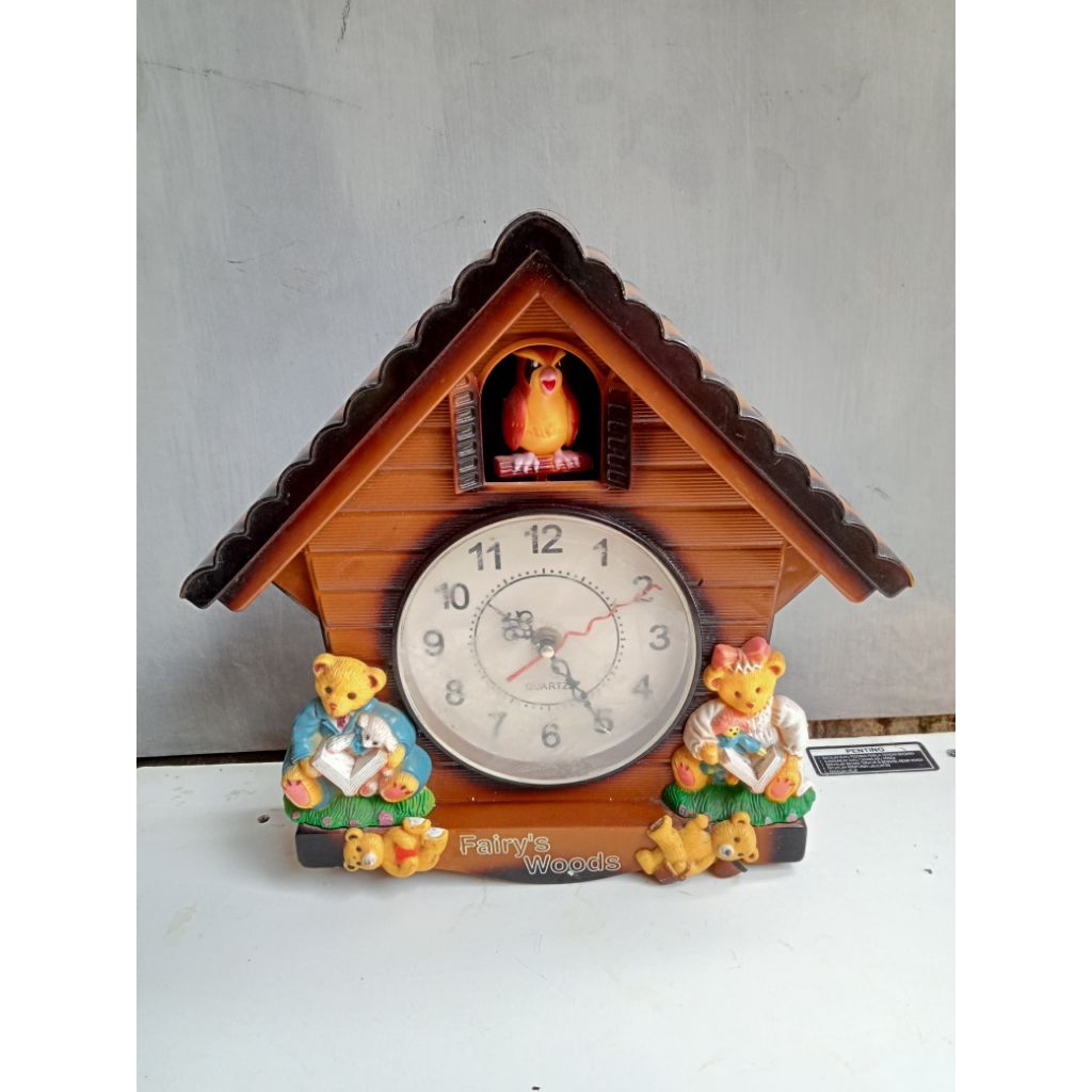 Jam dinding kikuk jadul vintage (second)