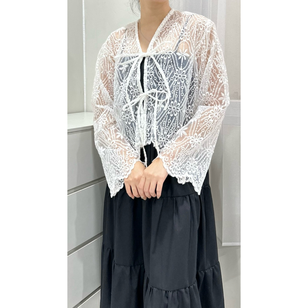 CHRISTY BRUKAT OUTER LUARAN LUCU WANITA DEWASA ACARA KONDANGAN LEBARAN PUTIH