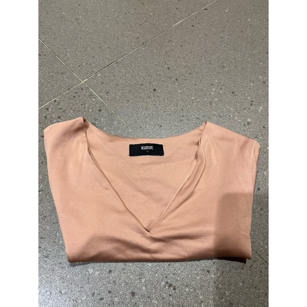 Top by Kurve