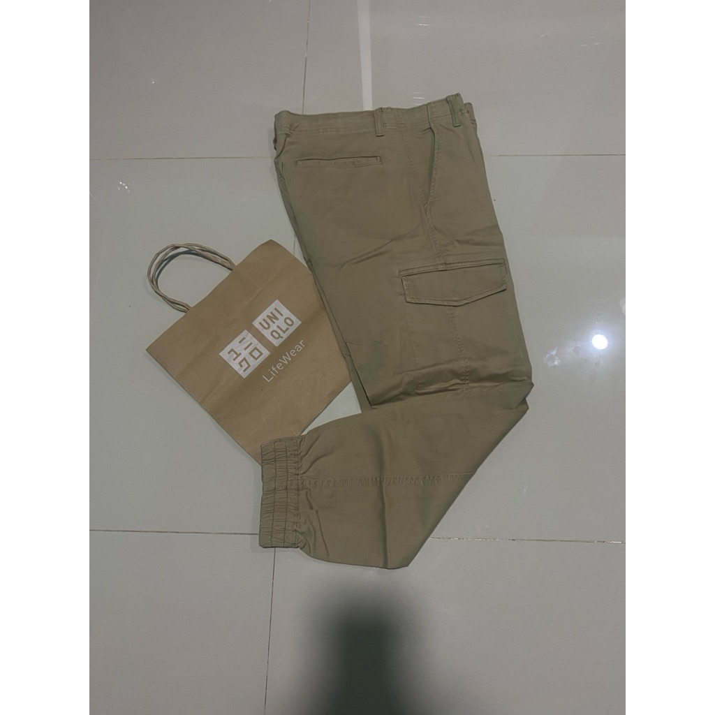 Uniqlo Cargo