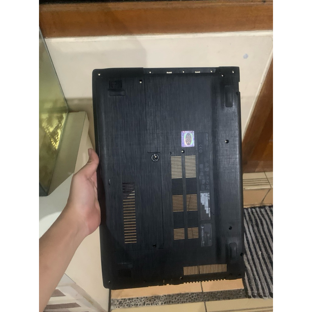 casing bawah acer aspire E 15 E5-575-32FP