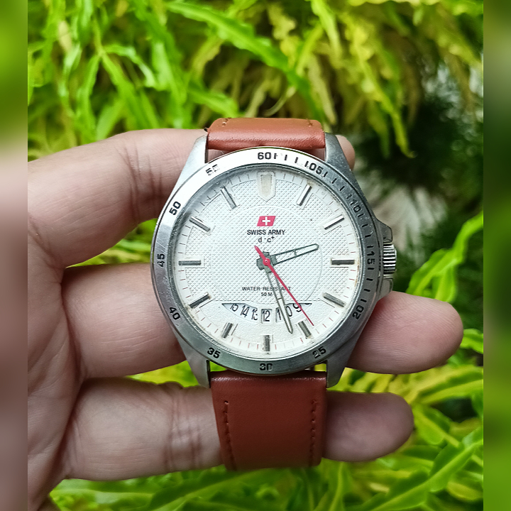 Swiss Army HC-1121G White Silver Second Original | Jam Tangan Pria Military Watch