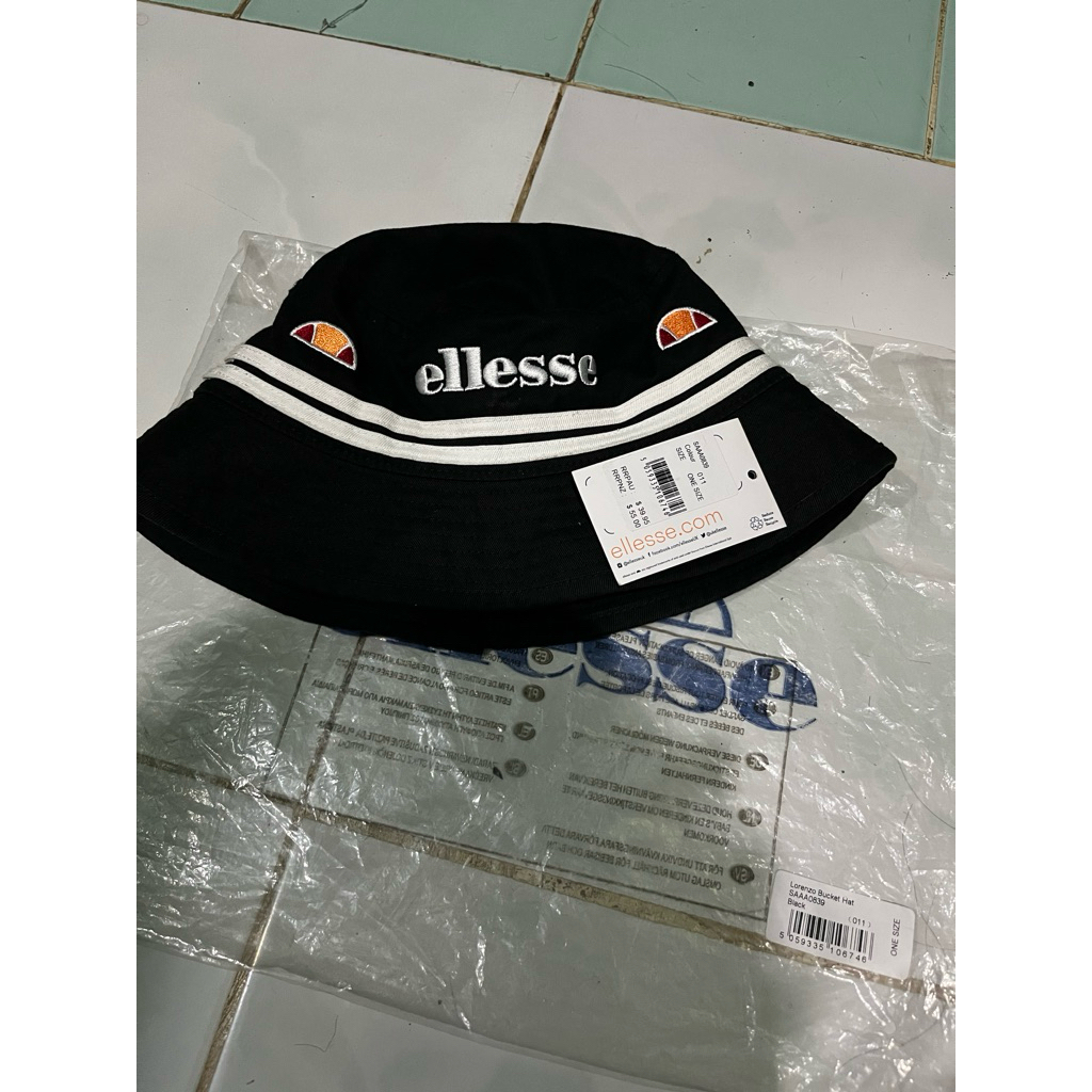 Bucket hat ellese lorenzo