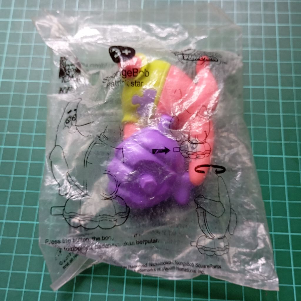 happy meal + Kfc toys spongebob, adventure time, batman lego