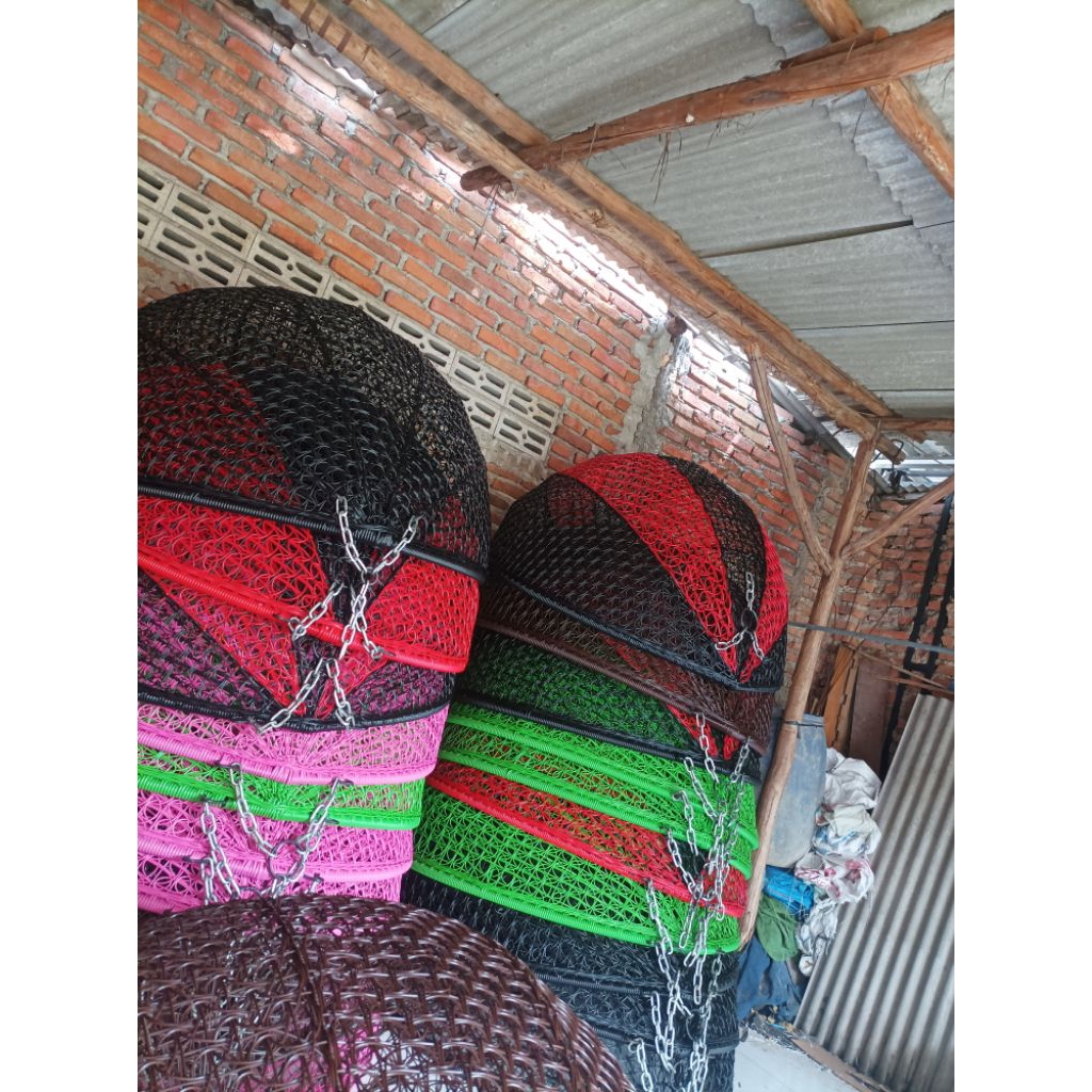 krombong ayunan rotan sintetis saja