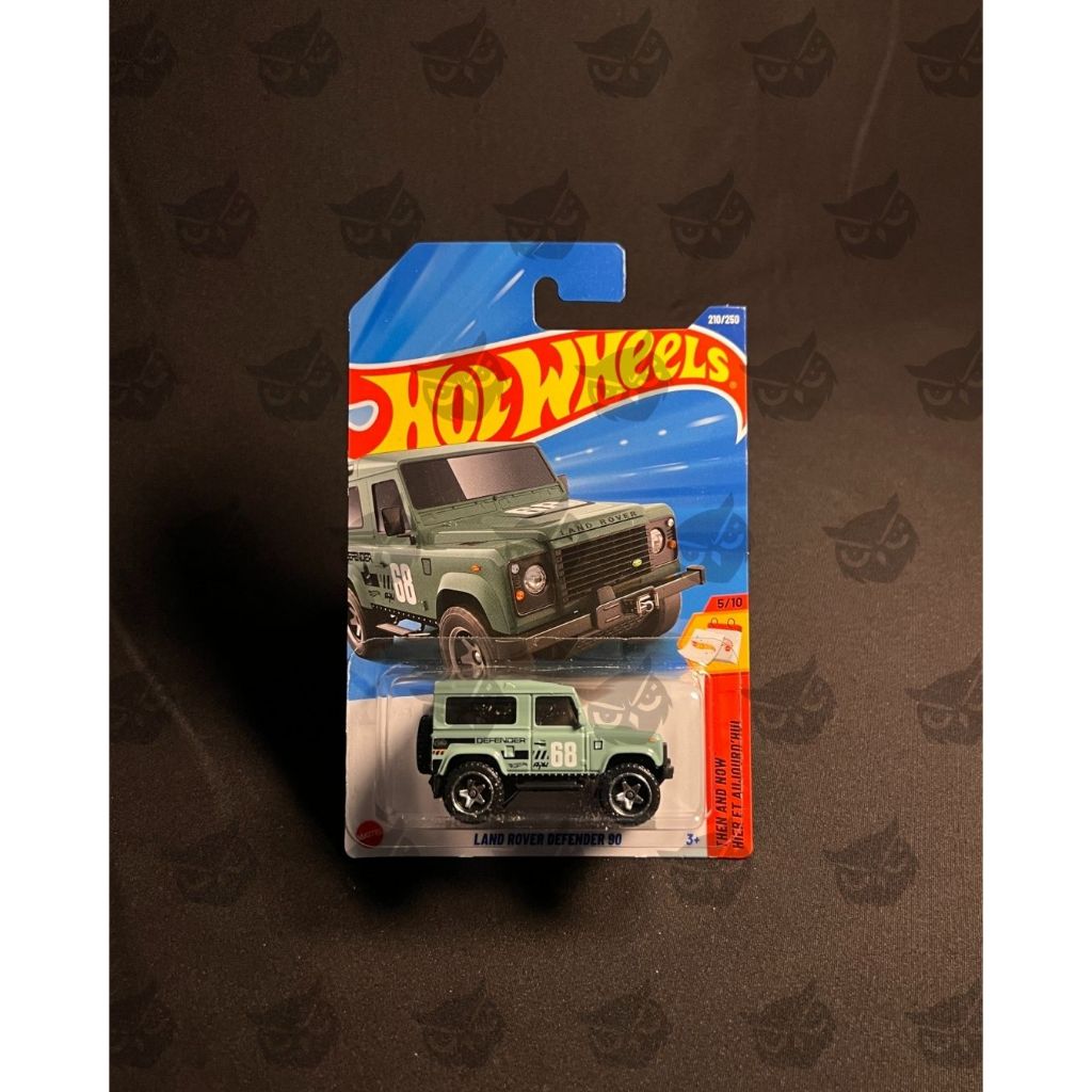Hot Wheels Mainline Land Rover Defender 90 Hijau – Diecast 1:64 Koleksi & Custom