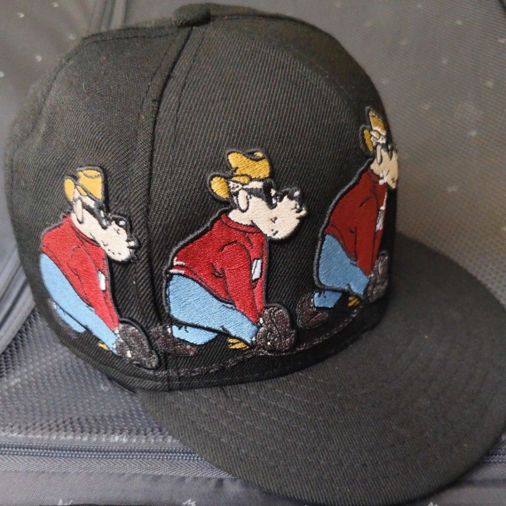 topi new era 59fifty beagle boys