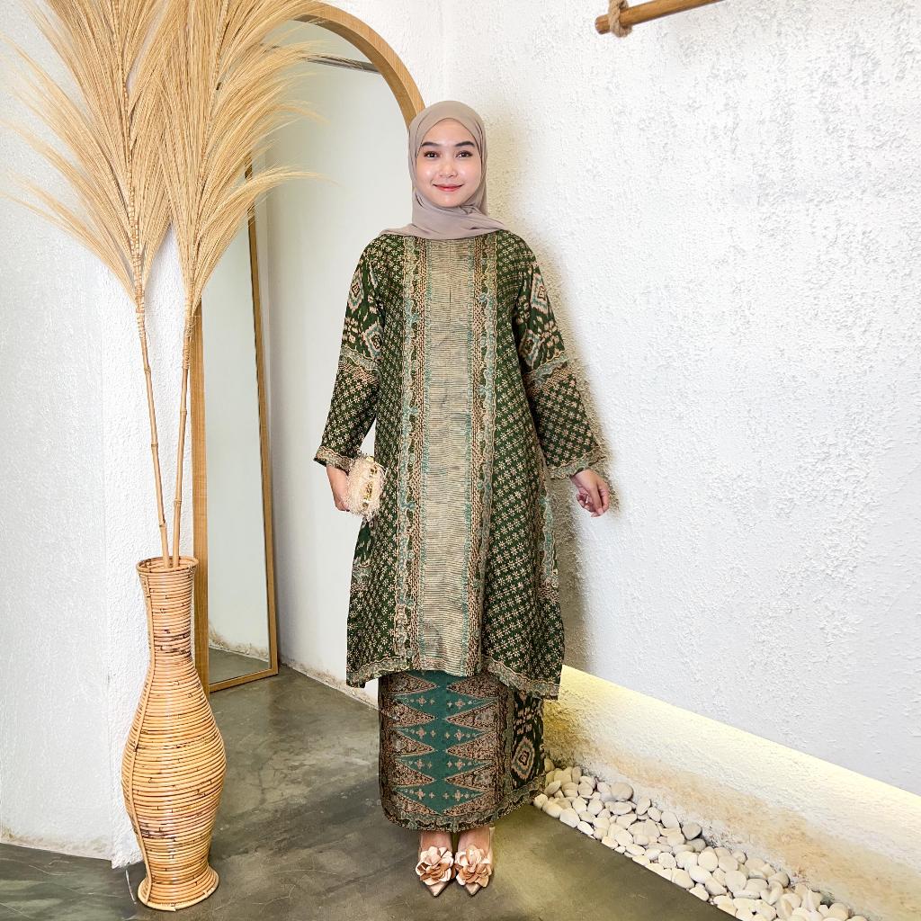 Lausboutique-Iskandar Set-Seri Kampa-Setelan Batik Wanita Formal