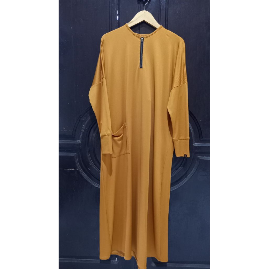 ABAYA KNIT SHEIRA BY TSURAYYA HIJAB (PRELOVED)