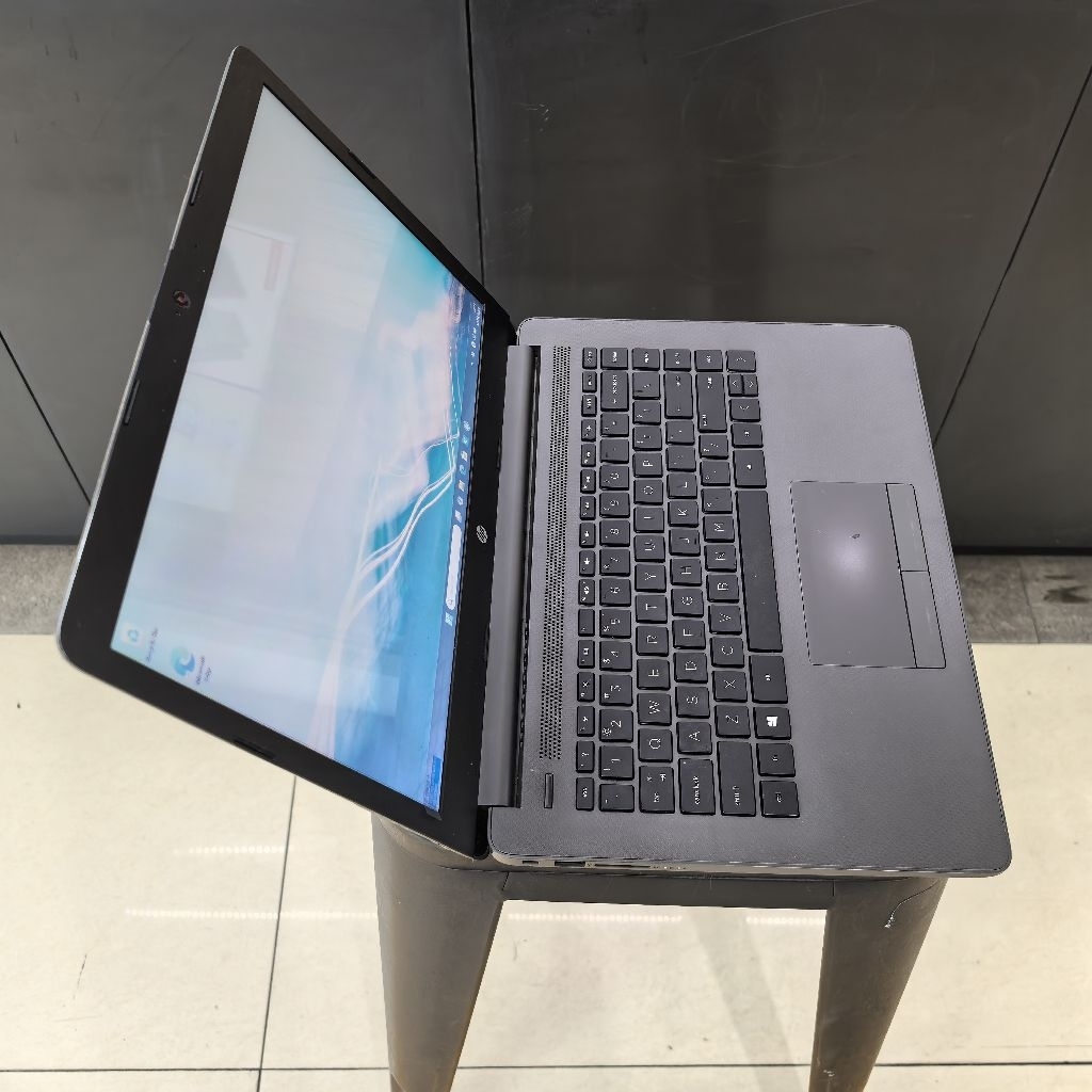 Lapyop HP 245 G7 RYZEN 5-3500U RAM 8GB SSD 256GB