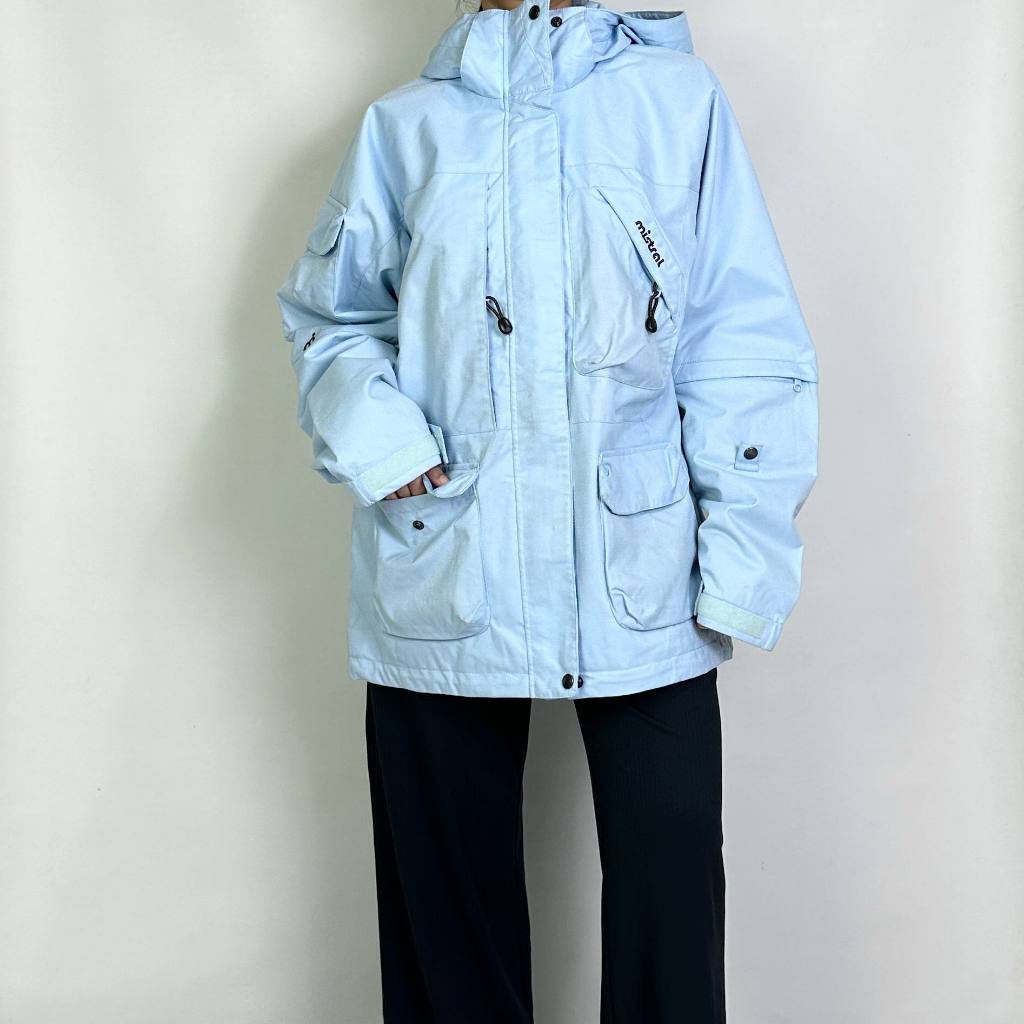 Jaket Gunung Wanita Mistral size L (seperti baru) anti air 100% original 131225K