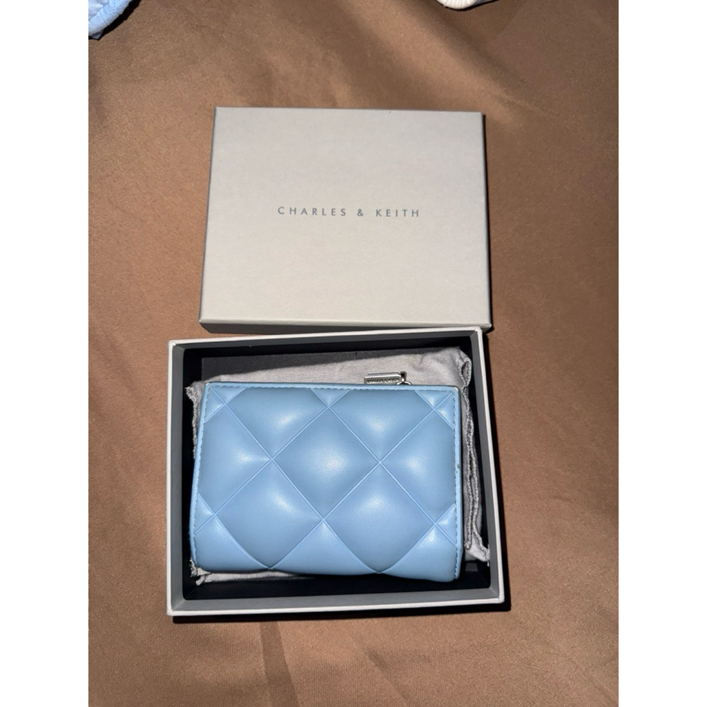 dompet charles n keith ori