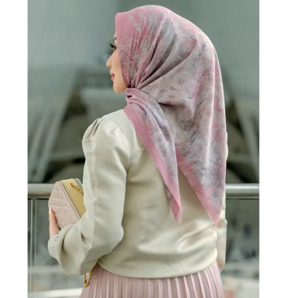 Preloved Buttonscarves x Allysa Hawadi NY 3 Courage - Nolita