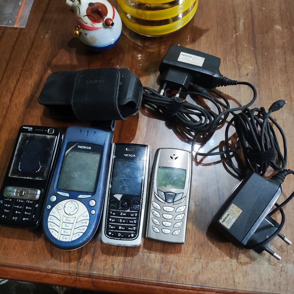 HP jadul nokia ericsson motorola samsung blackberry iphone bekas