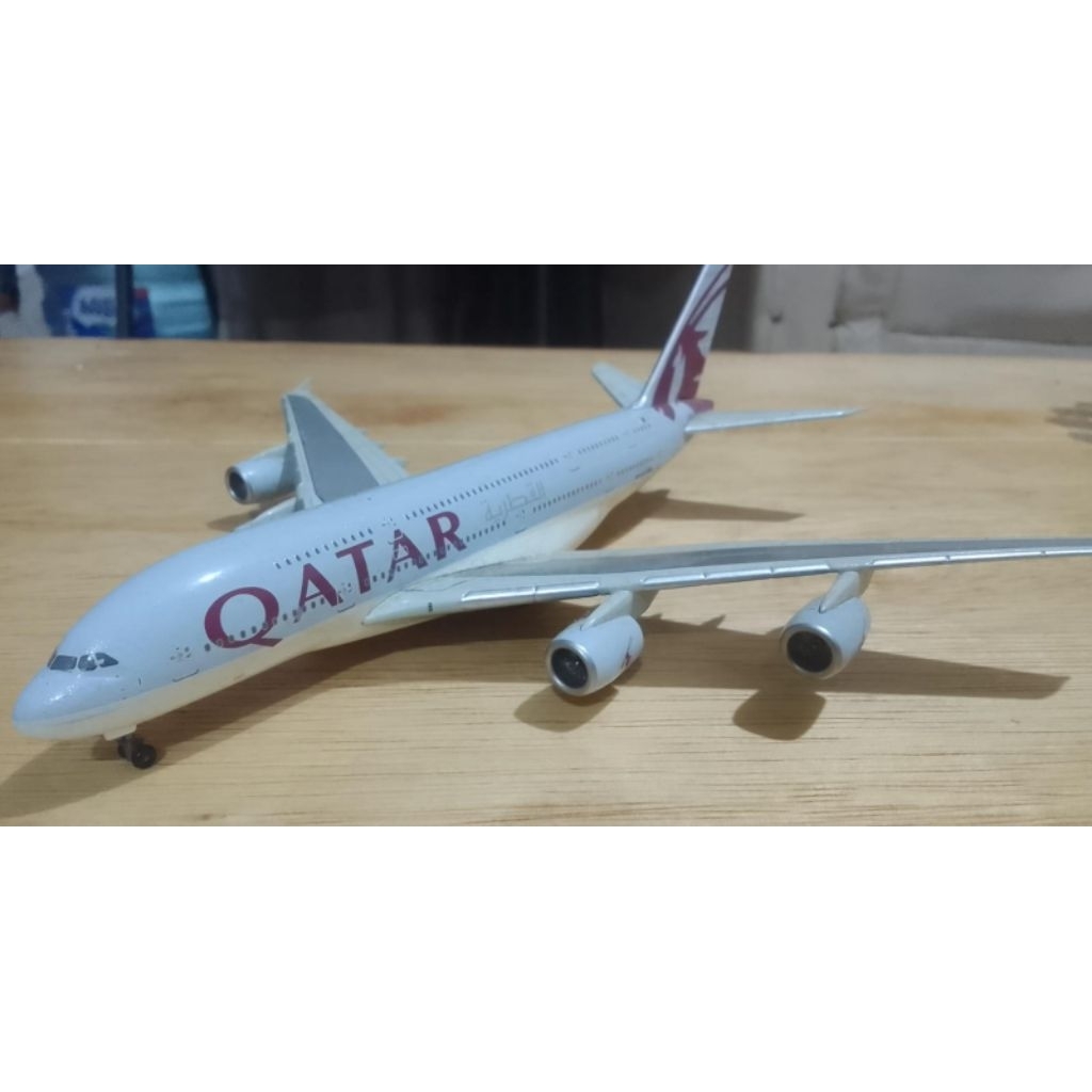 Diecast Qatar Airways Airbus A380