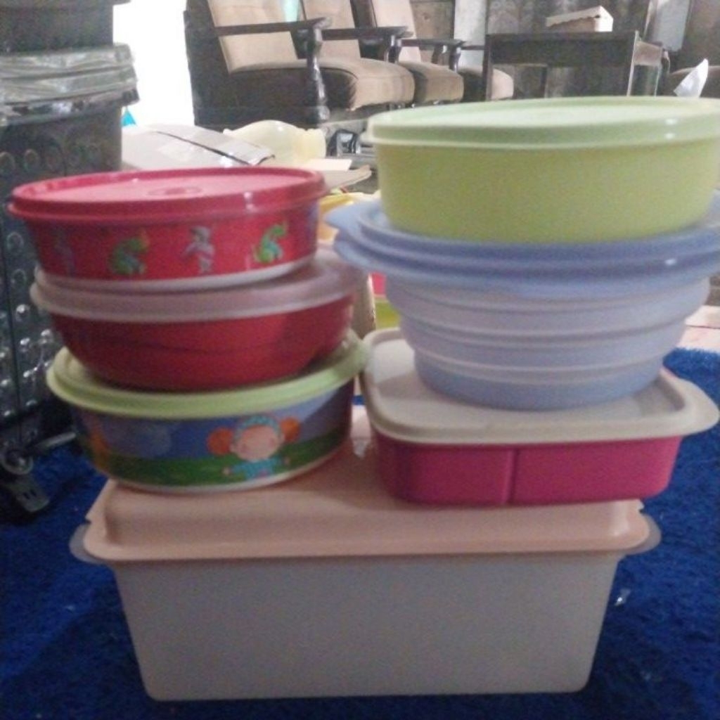 SECOND TUPPERWARE OK BEKAL LHB CWL TEMPAT ROTI