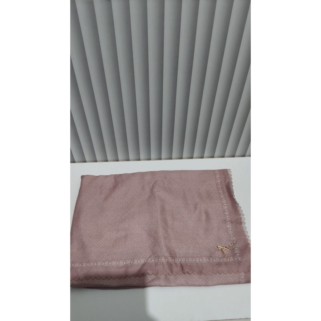 hijab authentism pink