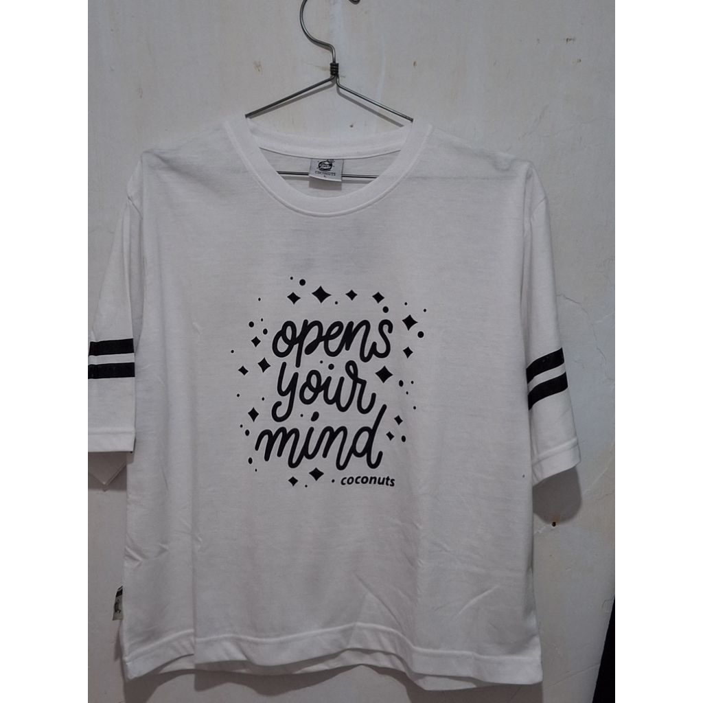 Preloved kaos putih oversized