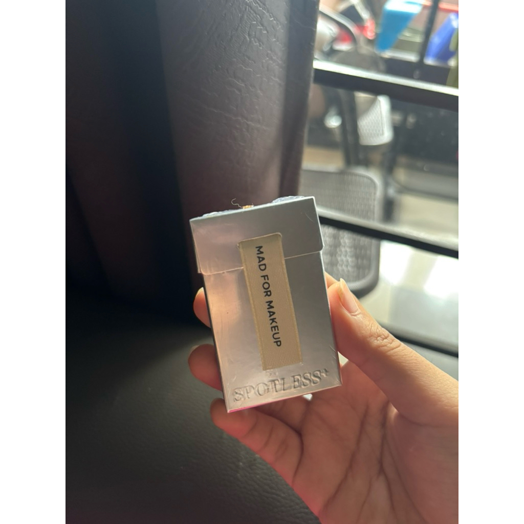 NEW Spotless Concealer Mad For Makeup SHADE N2.3
