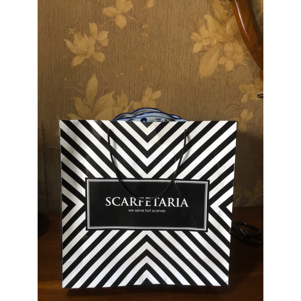 PAPER BAG HIJAB SCRAFETARIA BESAR