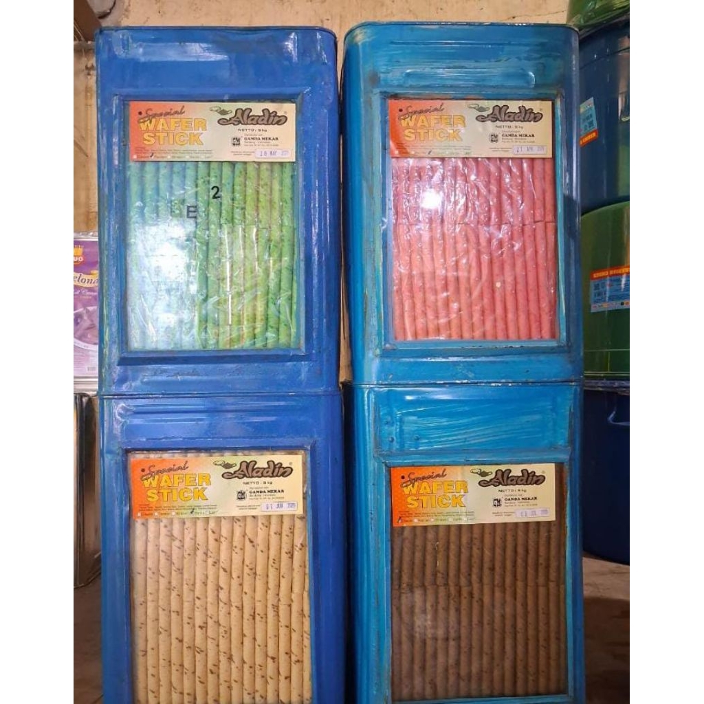 Astor Aladin Blek 5KG kaleng Biru