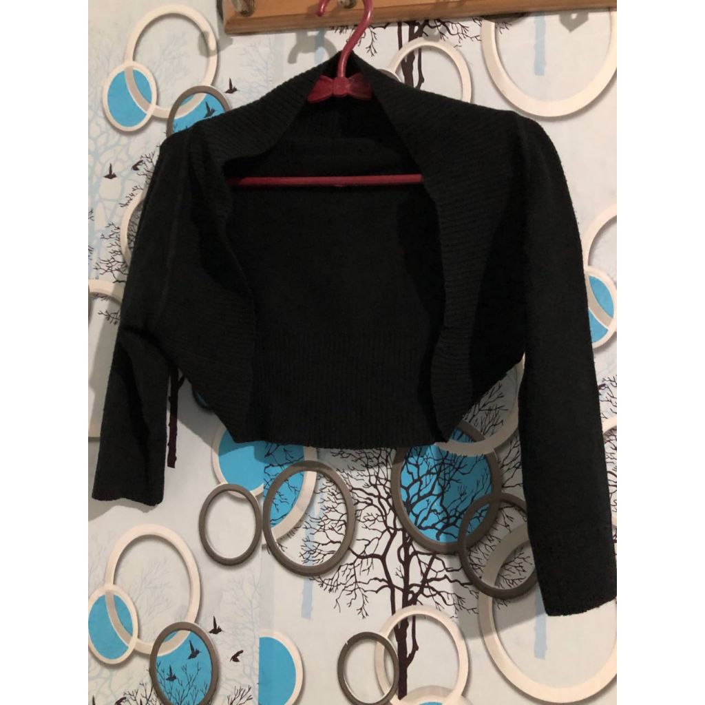Cardigan crop stylish/ outler kekinian "Bolero Rajut Lengan Pendek, Elegan & Praktis"
