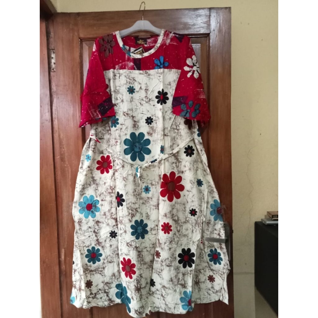 DASTER MAYUNG LENGAN 3/4 /DASTER KLOK/DASTER PANJANG/ MERK MARISA / BAHAN ADEM