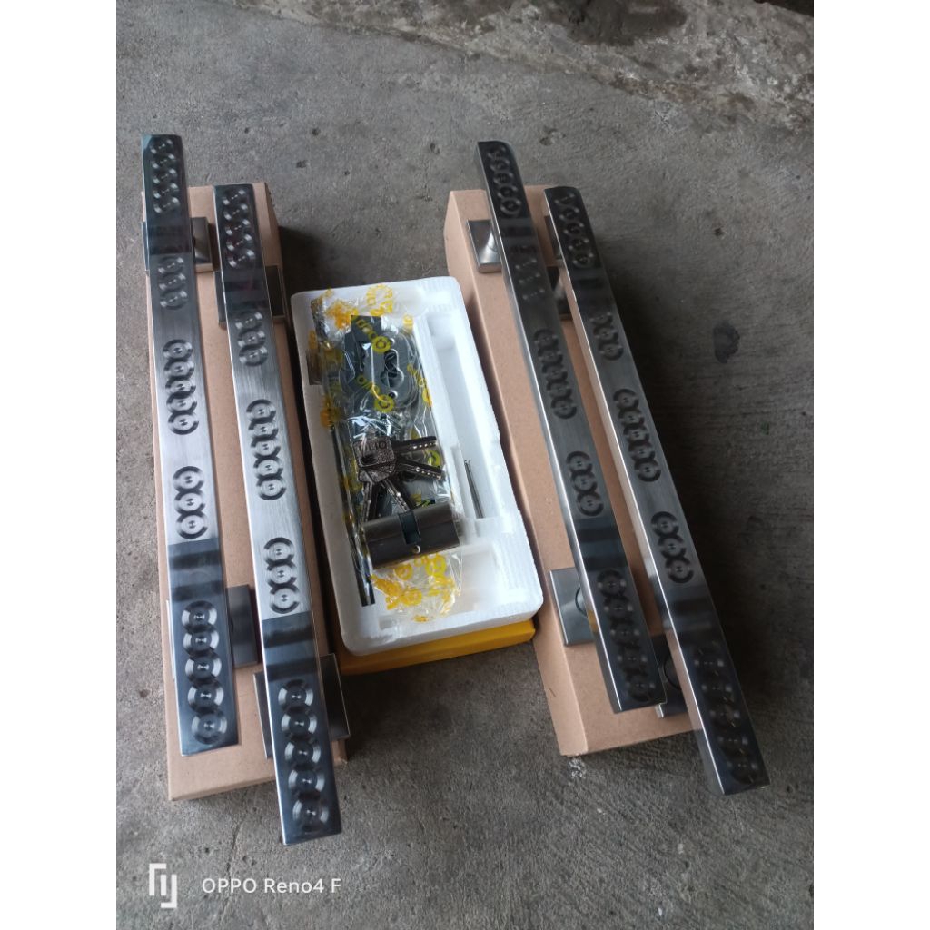 1set pegangan pintu rumah minimalis bisa bayar COD setelah barang sampai didepan rumah/1set handle p