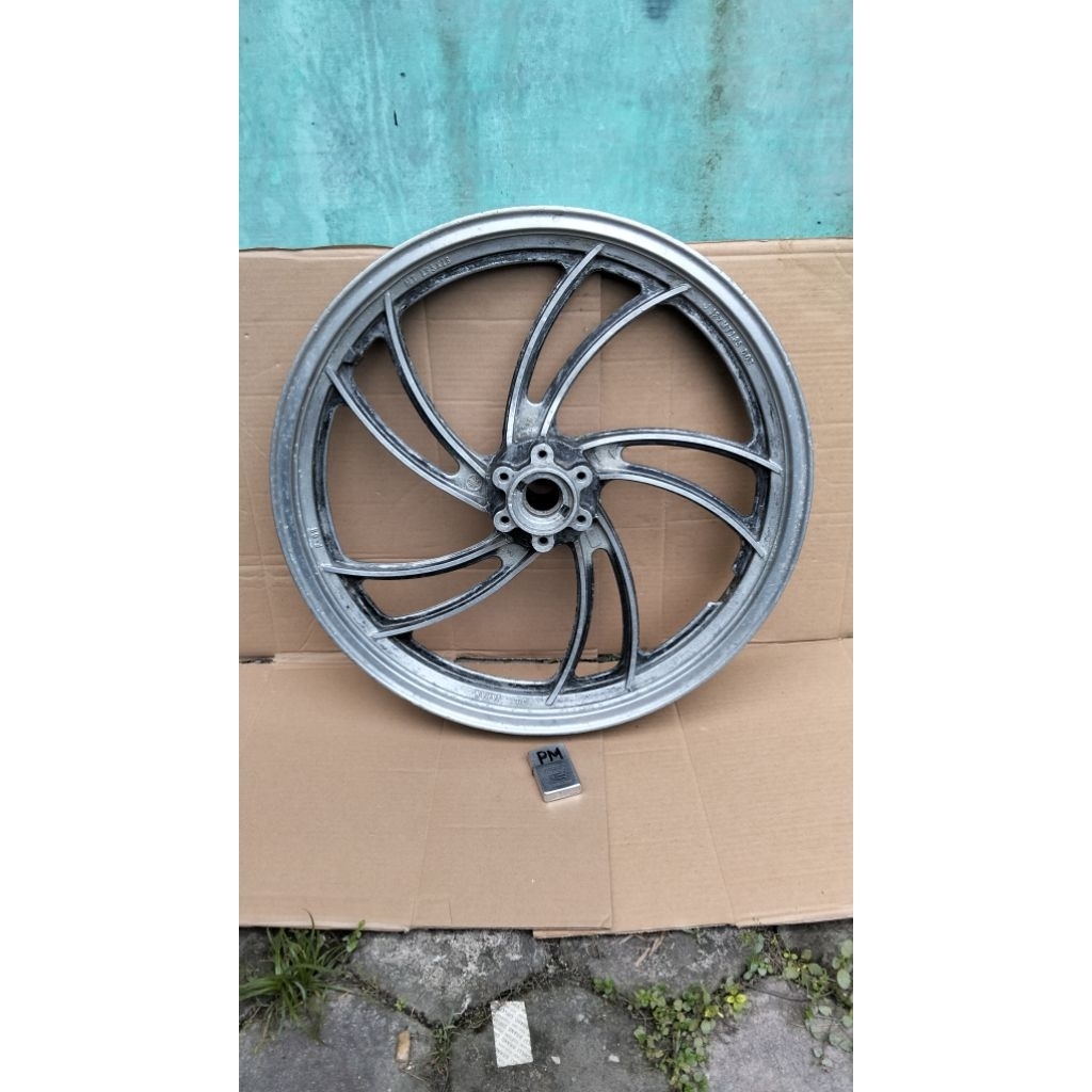 Velg depan palang 10 Yamaha RD350 MT18x185 original Yamaha japan