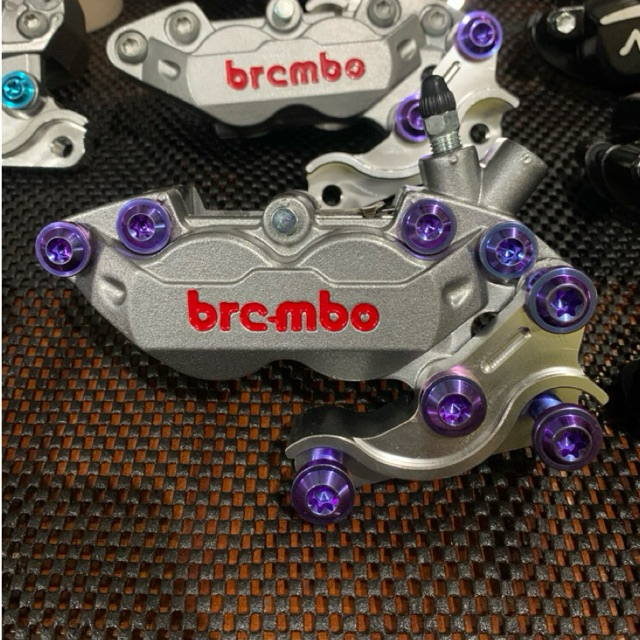 kaliper brembo 4p