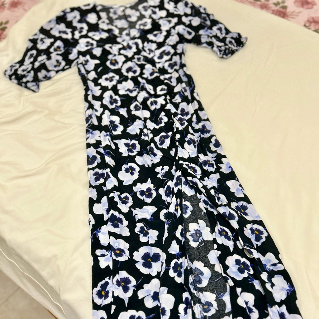 H&M Dress Maxi Rayon Premium Bunga-Bunga Hitam Putih Size S