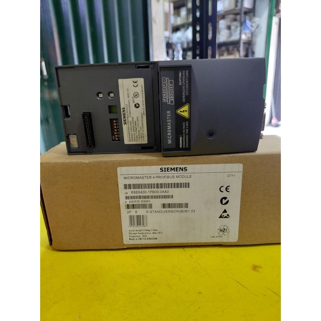 SIEMENS 6SE6400-1PB00-0AA0 MICROMASTER 4 PROFIBUS MODULE