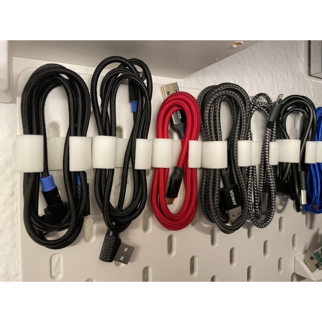 Kabel organizer IKEA SKADIS pegboard papan berlubang