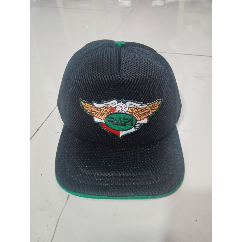 Topi Rapi logo wing