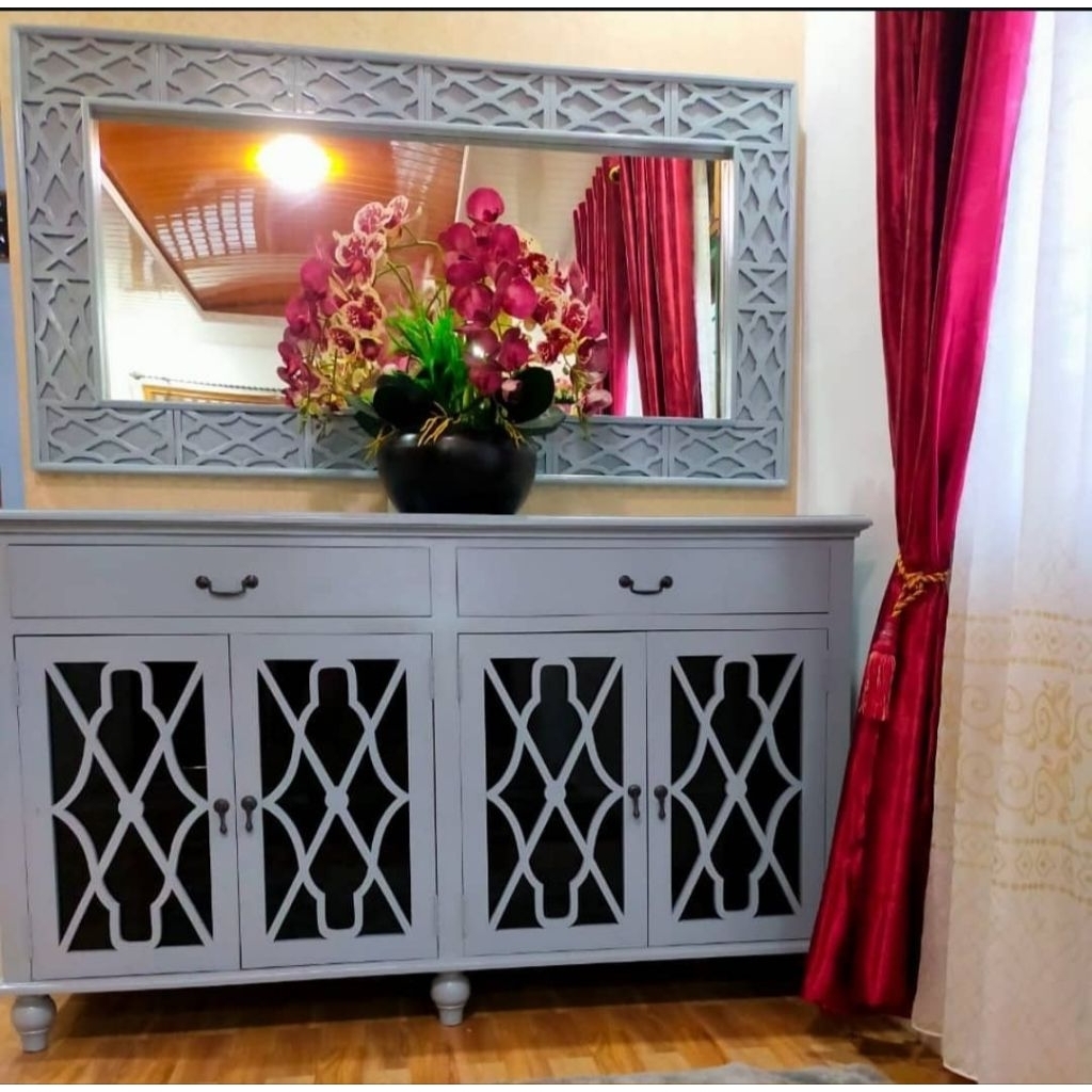 Lemari console klasik atau Buffet set dengan cermin silang bahan kayu mahoni + MDF