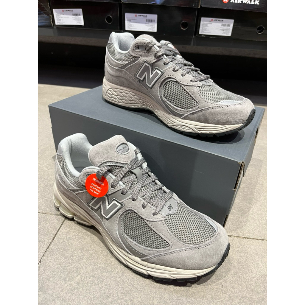 new balance 2002R original