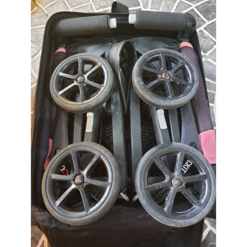 Preloved stroler Pockit