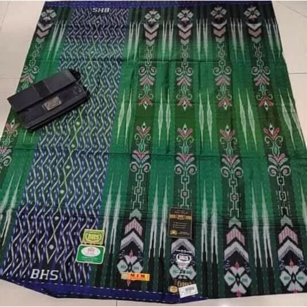 SARUNG BHS MJM GOLD SUTERA SPUNSILK 210