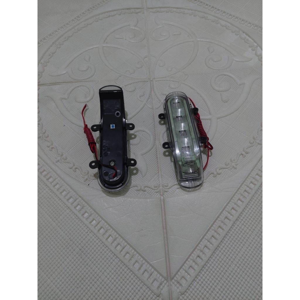 Lampu Sein Spion mobil Avanza VVT-i 2004-2011, innova 2004-2010