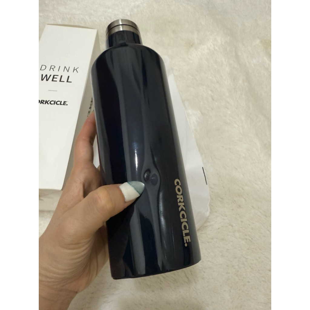 NEW DEFECT CORKCICLE® Canteen 16oz (475 ml) Original Stainless Water Bottles Tumbler - BLACK