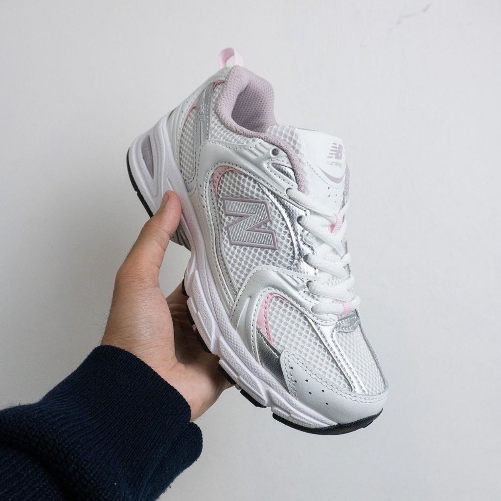 Sepatu Kasual Cewek NB530SGC Ice Wine