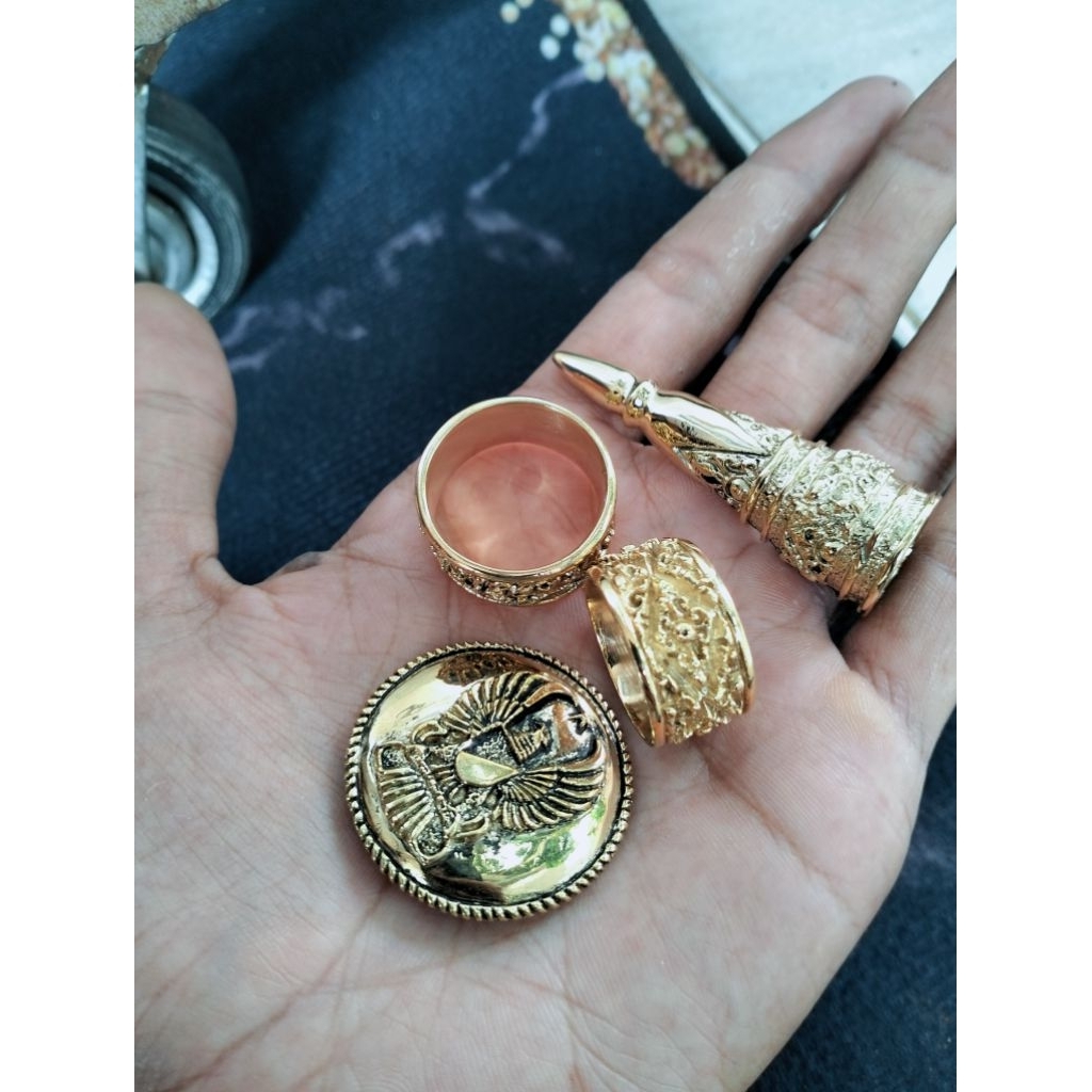 ornamen tongkat komando TNI AD