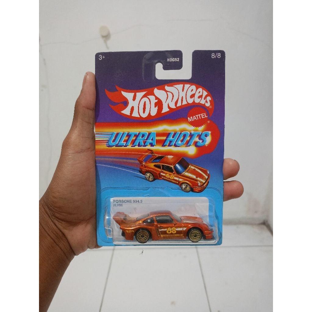 Hotwheels Ultra Hot " Porsche 934.5"