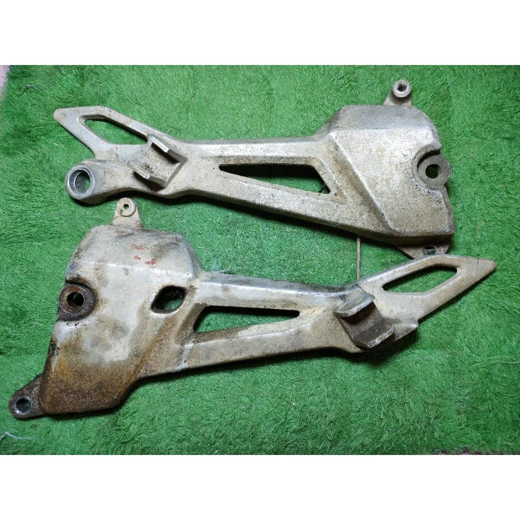 FOOTSTEP HONDA MEGAPRO PRIMUS