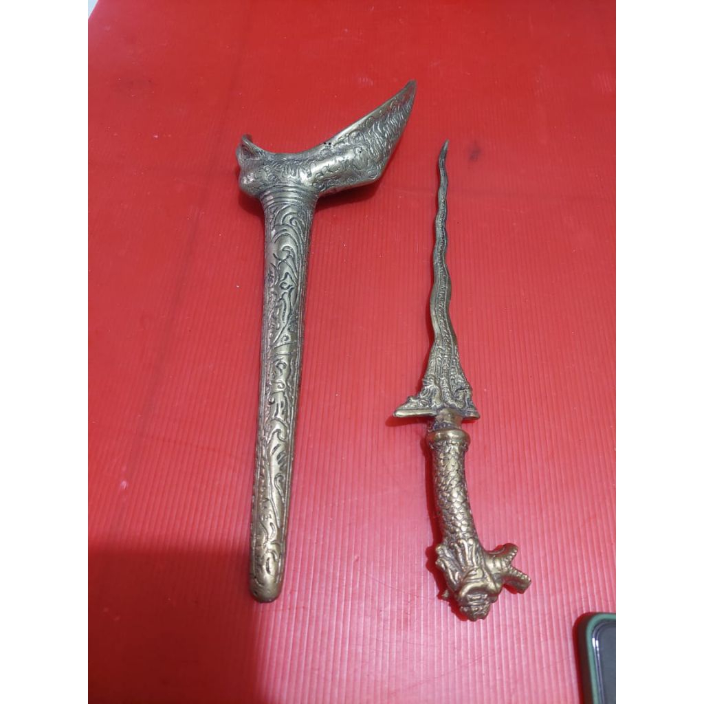 keris naga kembar kuningan