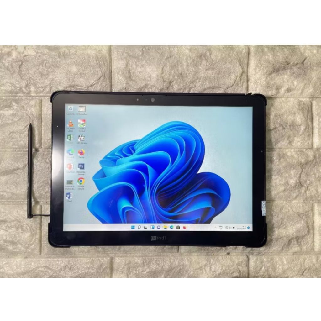 Tablet windows Fujitsu V727 Ram 8/128SSD Siap pakai