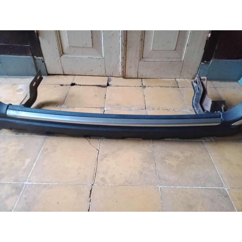 Tanduk Belakang Bemper Belakang Innova