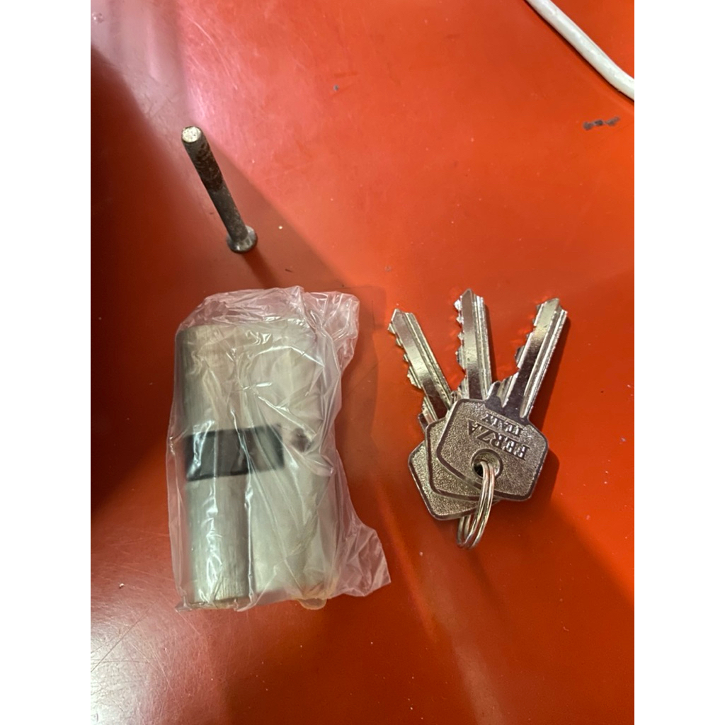 (1 PC) FERZA Cylinder Silinder Kunci Pintu Kuningan Putih / Stainless 32 x 60 mm Besar