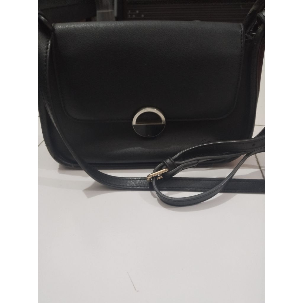 Tas sling bag Enji preloved